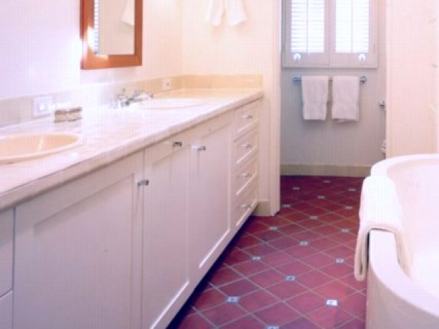 Pasadena Residence Bathroom Interior Design - Robert Schwarzenbach